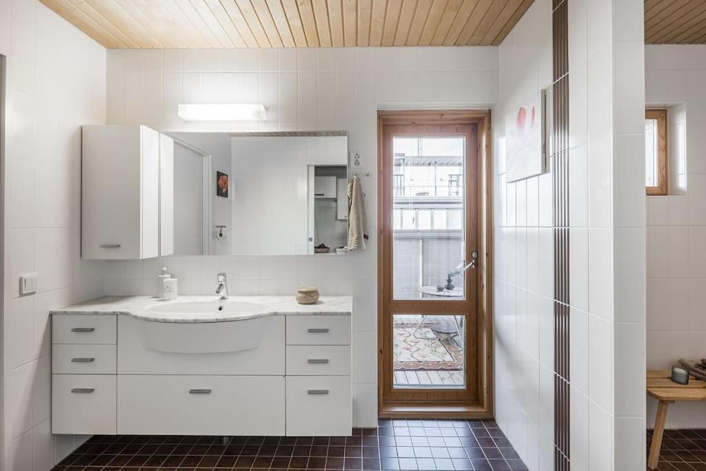 Spacious Home With Four Terrace, Sauna, Sea View Helsinki Exterior foto